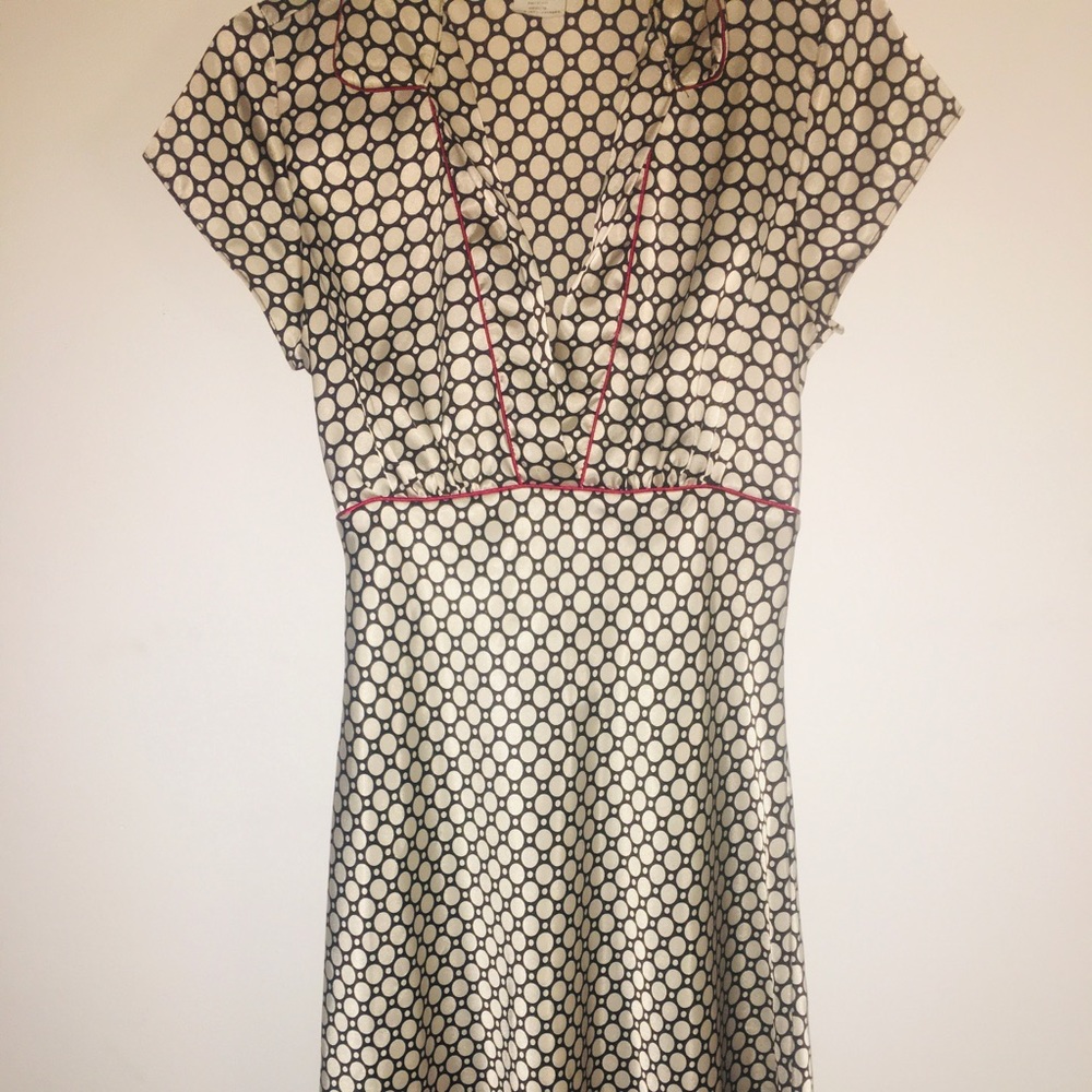 Adorable black and white wrapper dress medium